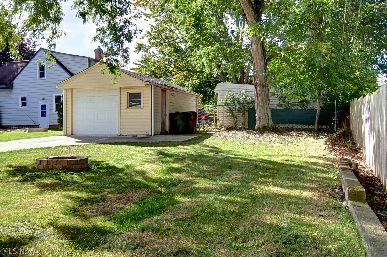 8513 Ackley Road Parma OH 44130