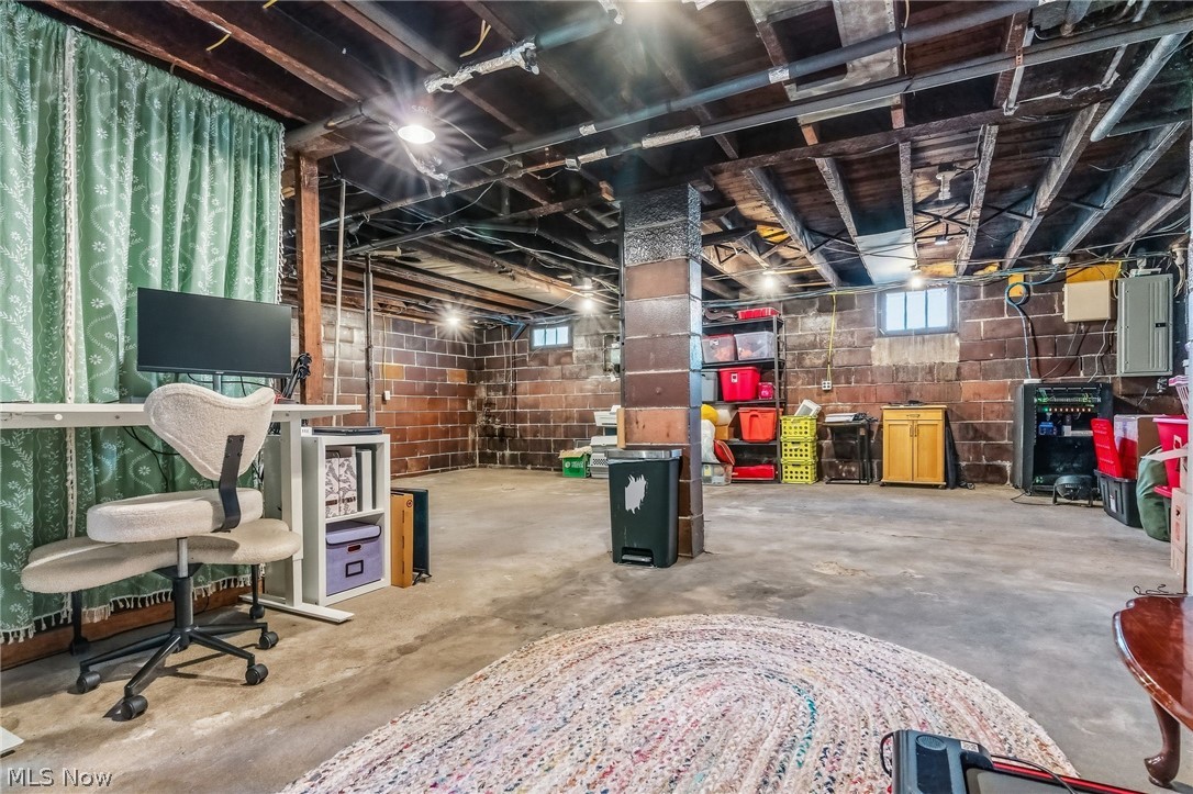 136 W Campbell Street Loudonville OH 44842