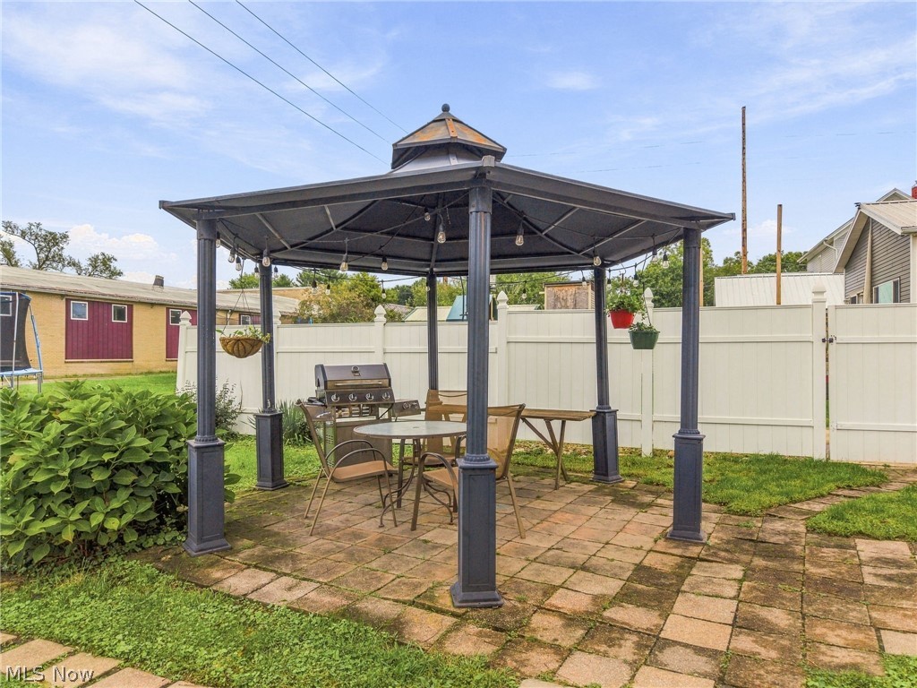 136 W Campbell Street Loudonville OH 44842