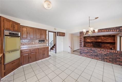 3350 Wallings Road North Royalton OH 44133