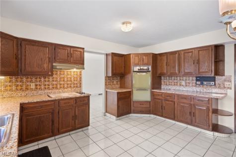 3350 Wallings Road North Royalton OH 44133