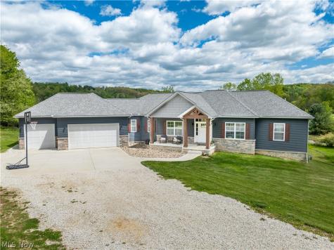 5 Choctaw Trail Malvern OH 44644