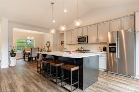 5 Choctaw Trail Malvern OH 44644