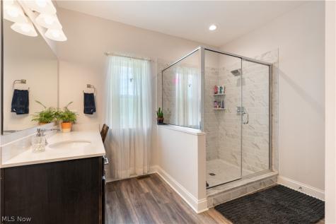 5 Choctaw Trail Malvern OH 44644