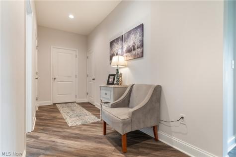 5 Choctaw Trail Malvern OH 44644