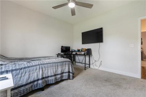 5 Choctaw Trail Malvern OH 44644
