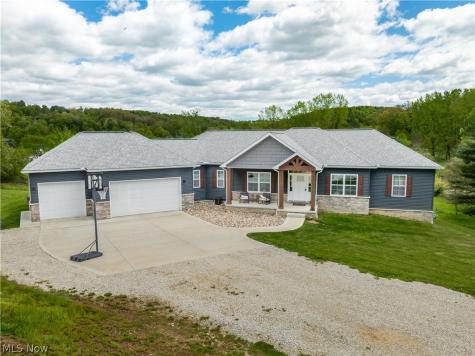 5 Choctaw Trail Malvern OH 44644