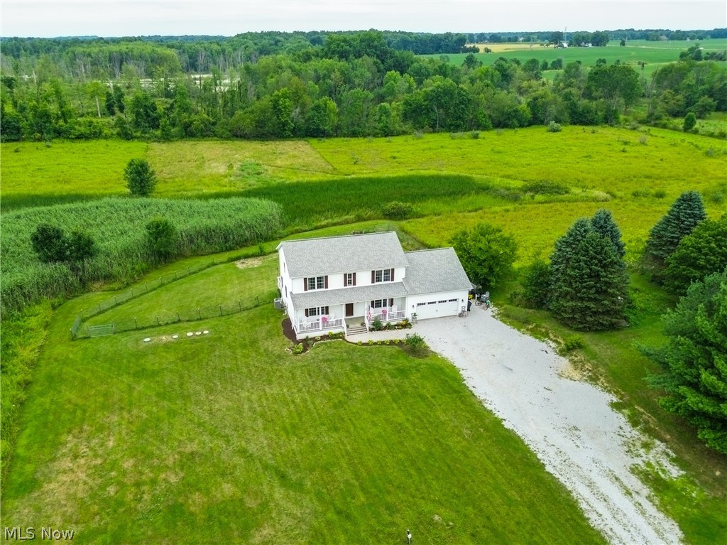 7253 Edison Street NE Hartville OH 44632