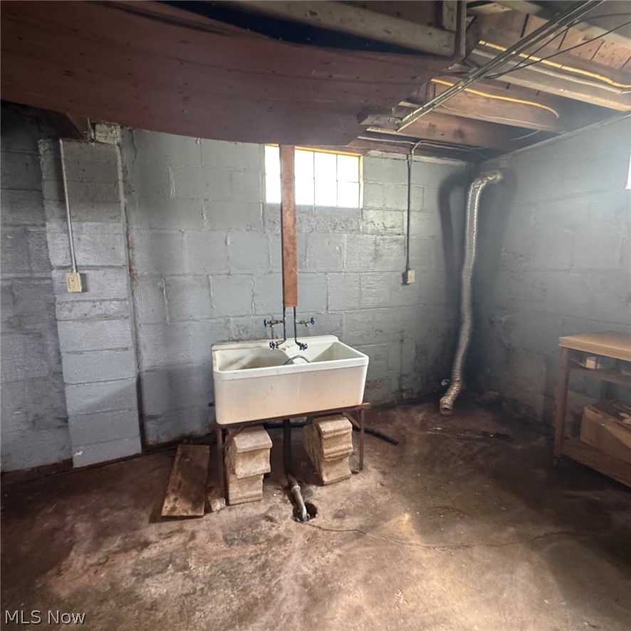 1362 Hammel Street Akron OH 44306