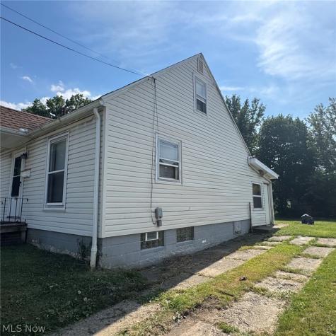1362 Hammel Street Akron OH 44306