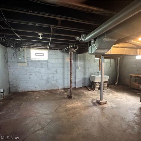 1362 Hammel Street Akron OH 44306