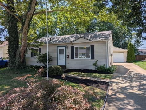 322 Pasadena Avenue Elyria OH 44035