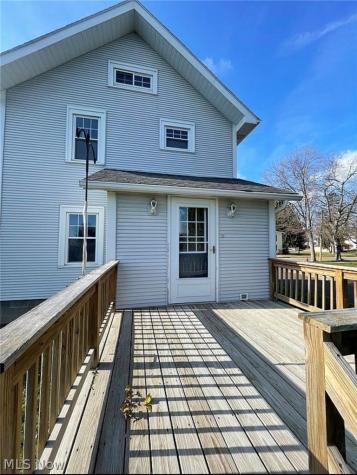 134 Park Street NW Navarre OH 44662