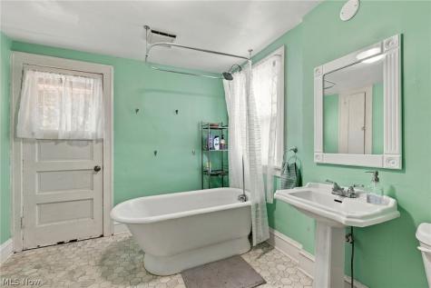 240 Prospect Street Berea OH 44017