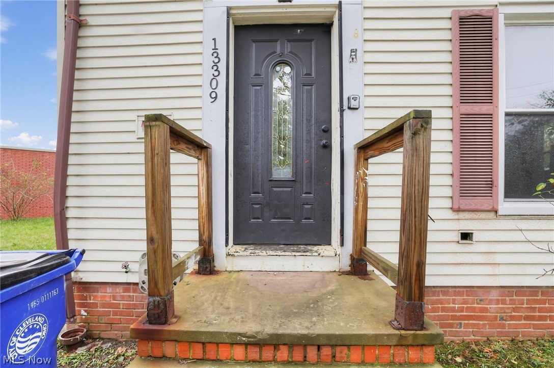 13309 Clifford Avenue Cleveland OH 44111
