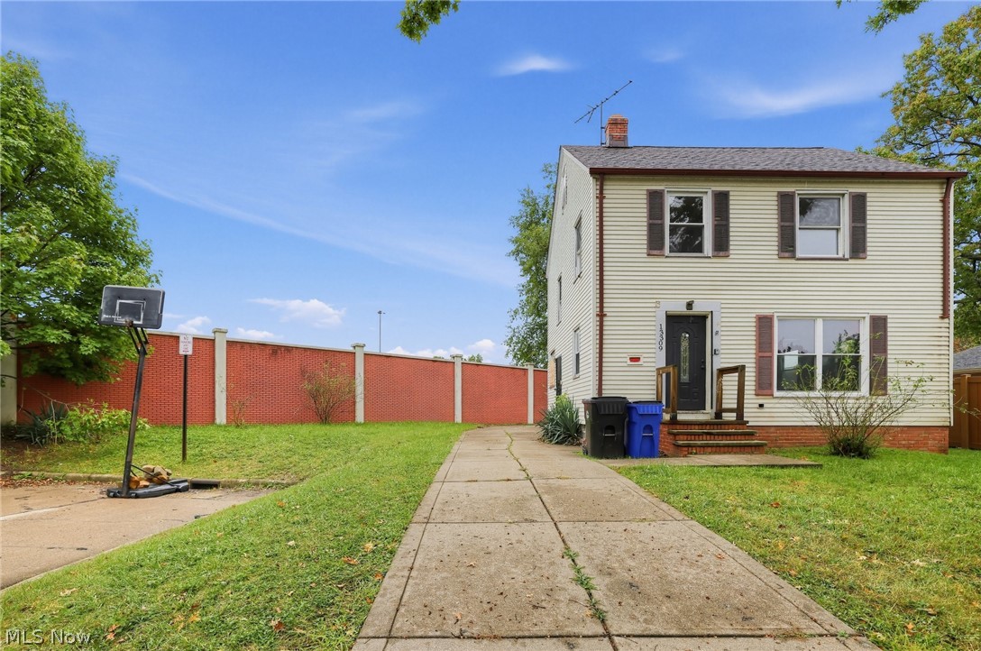 13309 Clifford Avenue Cleveland OH 44111