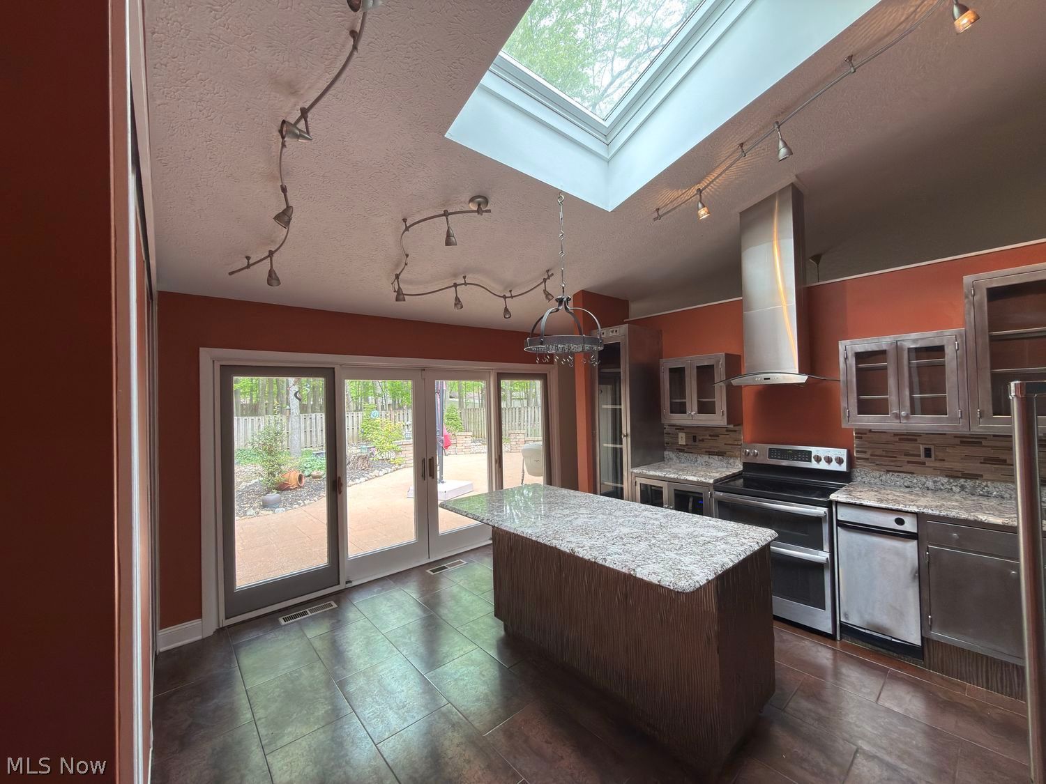 10648 Oak Branch Trail Strongsville OH 44149