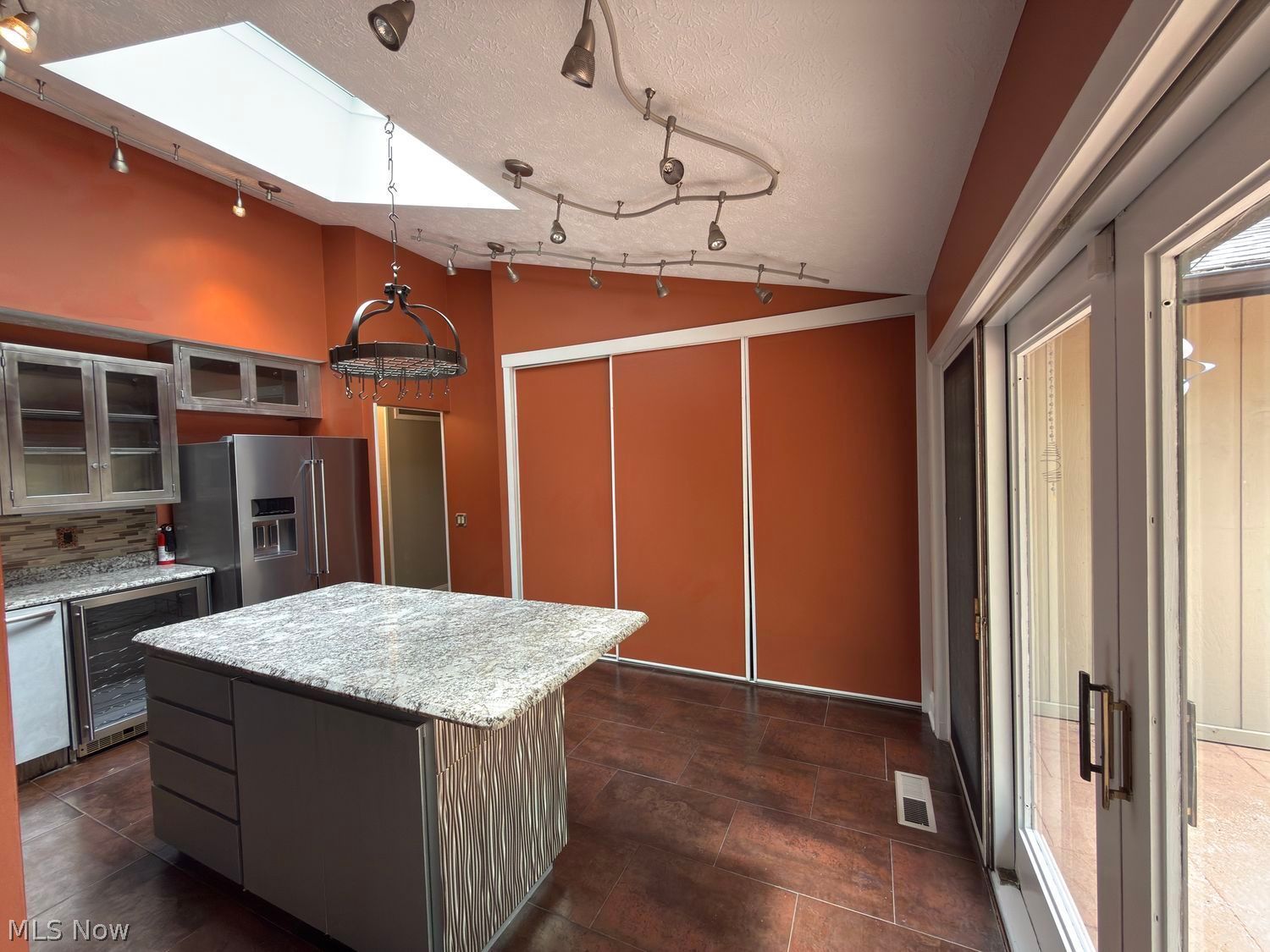 10648 Oak Branch Trail Strongsville OH 44149