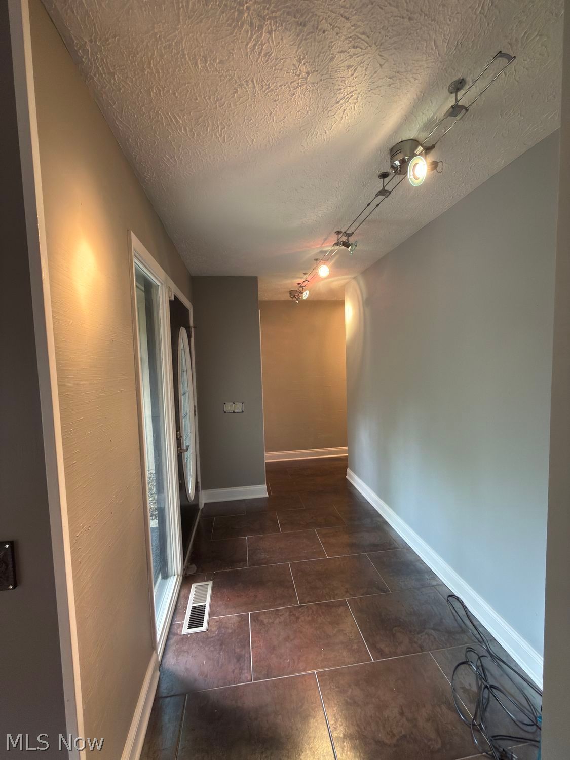 10648 Oak Branch Trail Strongsville OH 44149