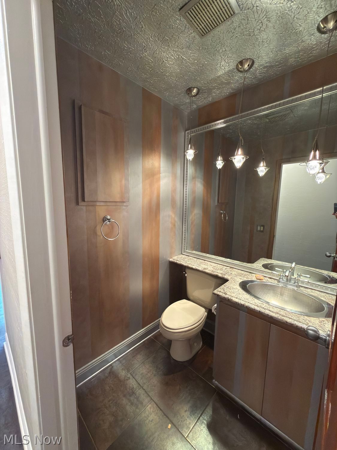 10648 Oak Branch Trail Strongsville OH 44149