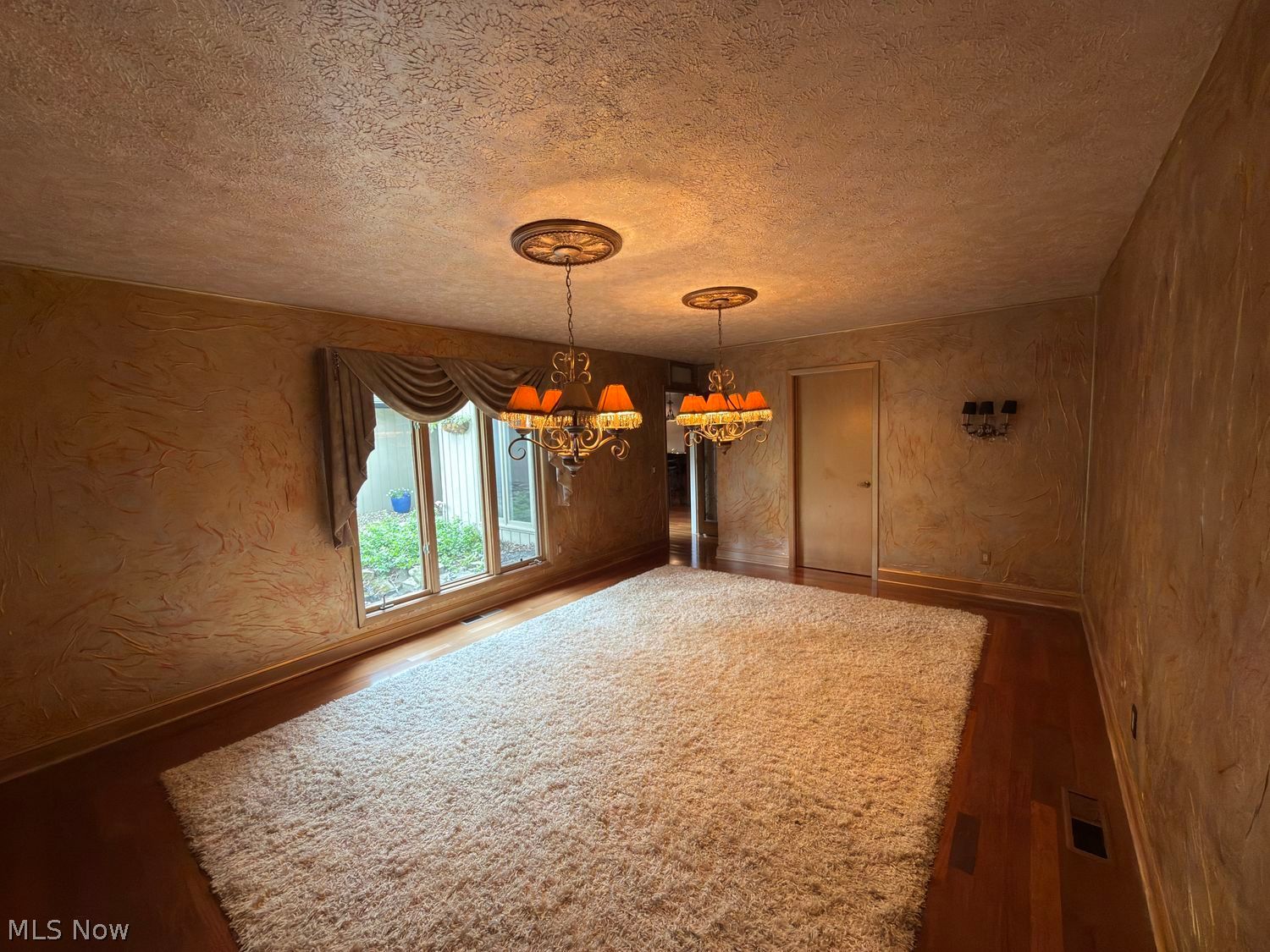 10648 Oak Branch Trail Strongsville OH 44149