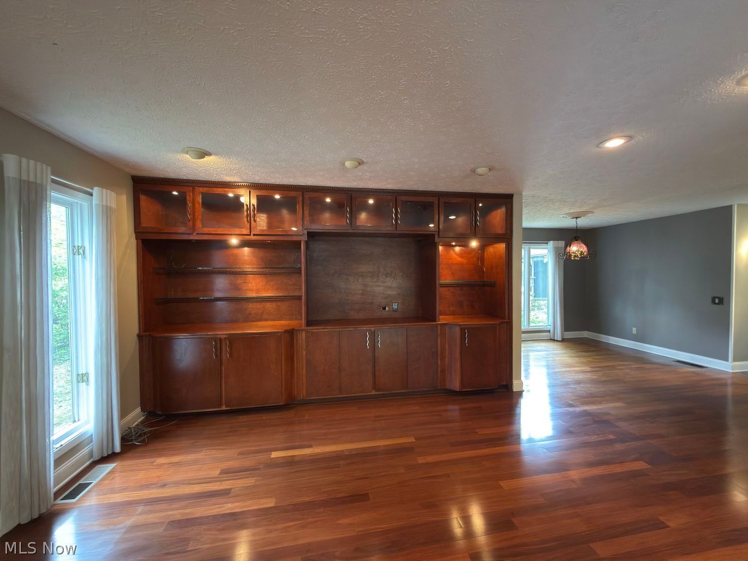 10648 Oak Branch Trail Strongsville OH 44149