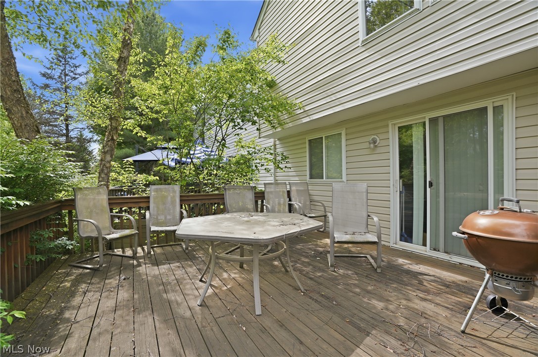560 Canterbury Lane Sagamore Hills OH 44067