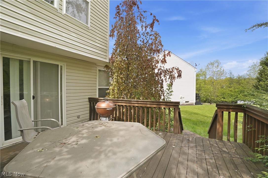560 Canterbury Lane Sagamore Hills OH 44067
