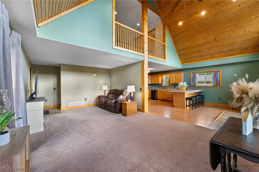 4142 Salineville Road NE Carrollton OH 44615