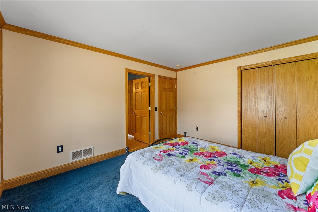 4142 Salineville Road NE Carrollton OH 44615