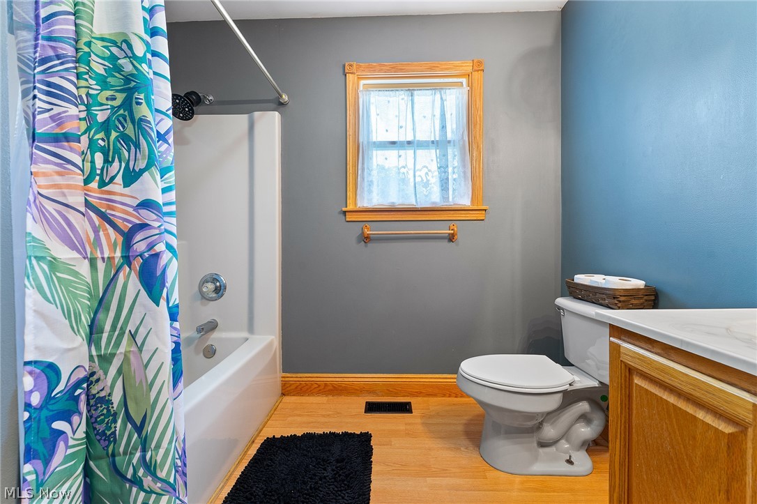 4142 Salineville Road NE Carrollton OH 44615