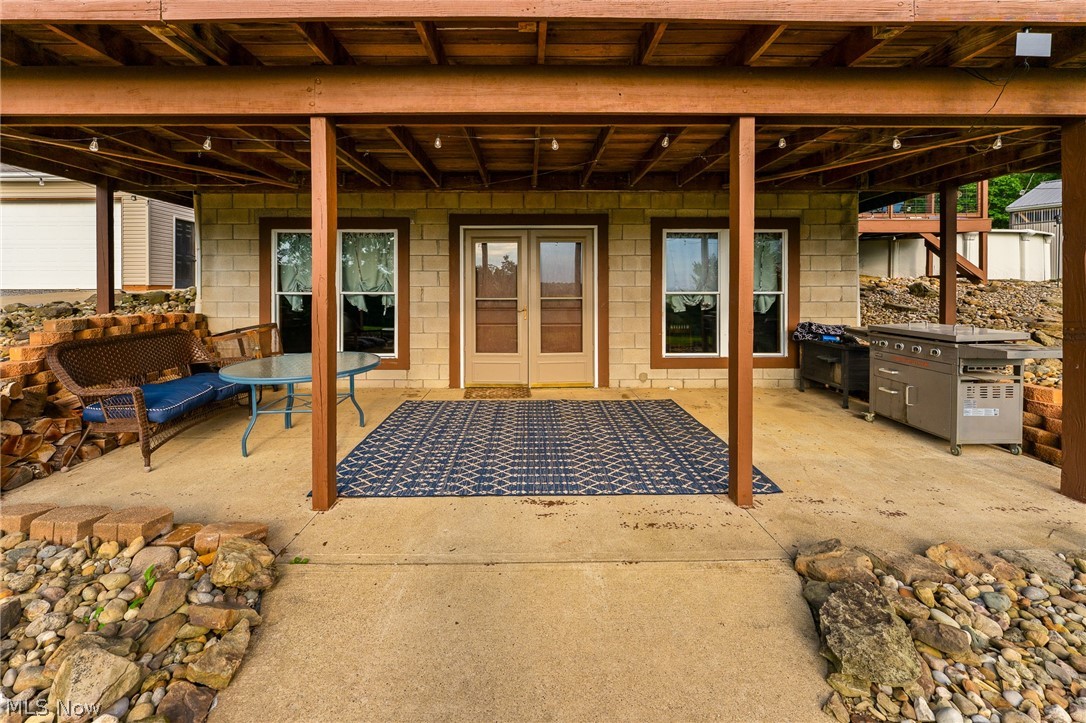 4142 Salineville Road NE Carrollton OH 44615