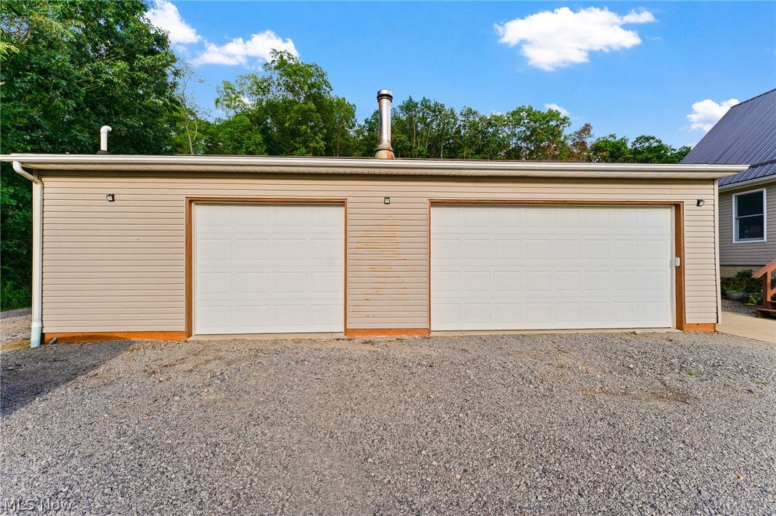 4142 Salineville Road NE Carrollton OH 44615