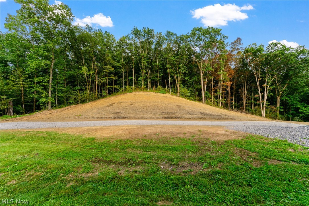 4142 Salineville Road NE Carrollton OH 44615