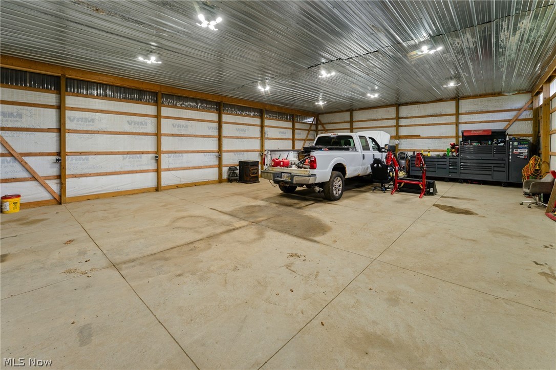 4142 Salineville Road NE Carrollton OH 44615