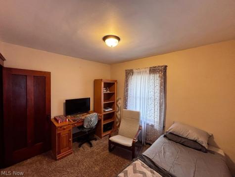 107 N Hartford Avenue Youngstown OH 44509