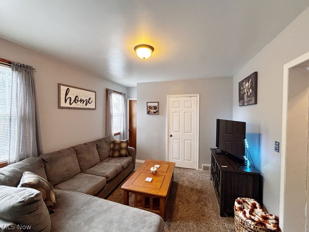 107 N Hartford Avenue Youngstown OH 44509