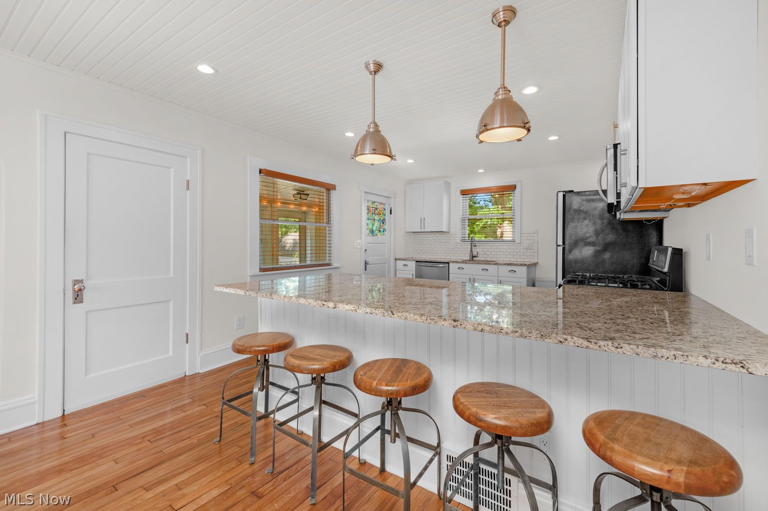 23717 Knickerbocker Road Bay Village OH 44140