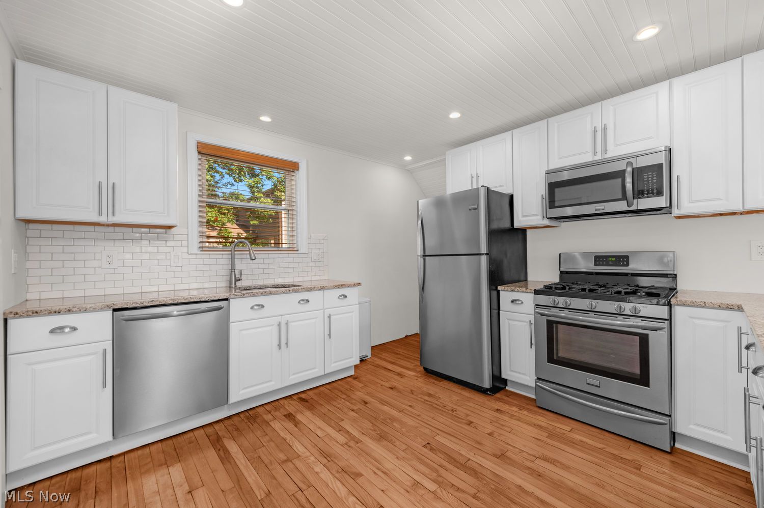 23717 Knickerbocker Road Bay Village OH 44140