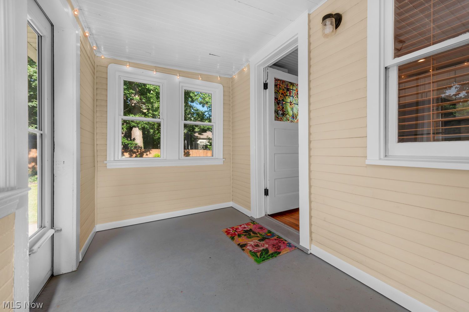 23717 Knickerbocker Road Bay Village OH 44140