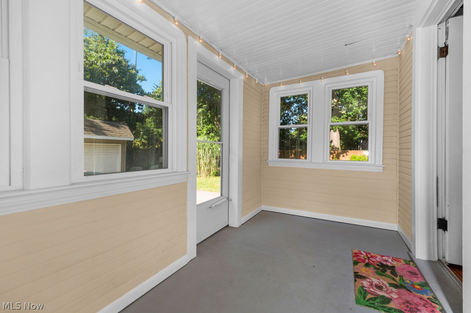 23717 Knickerbocker Road Bay Village OH 44140
