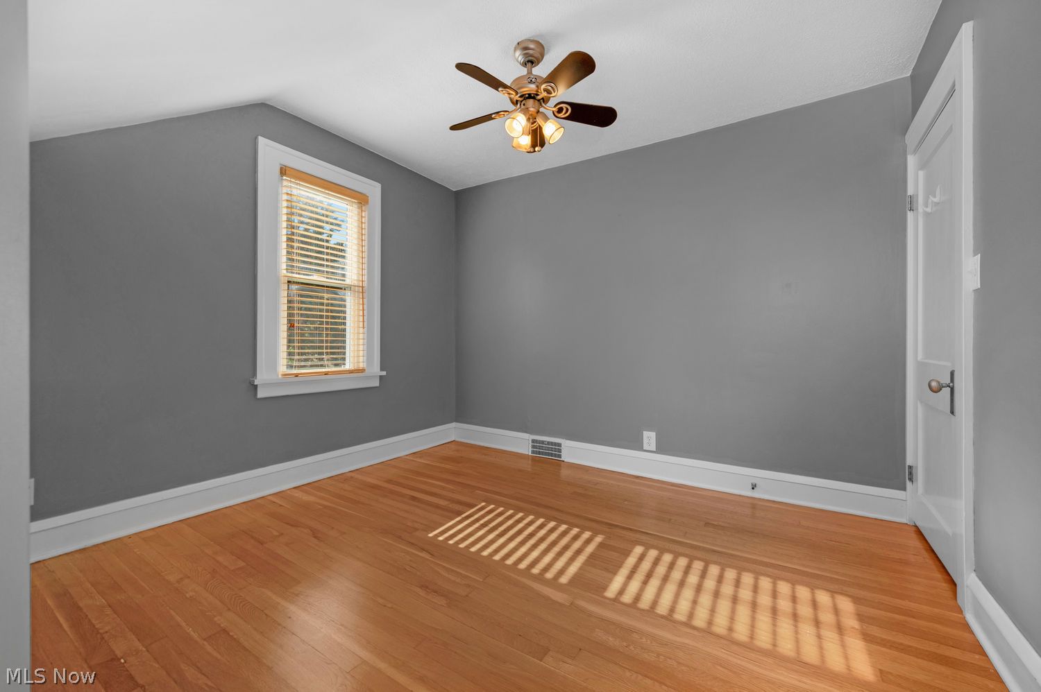 23717 Knickerbocker Road Bay Village OH 44140