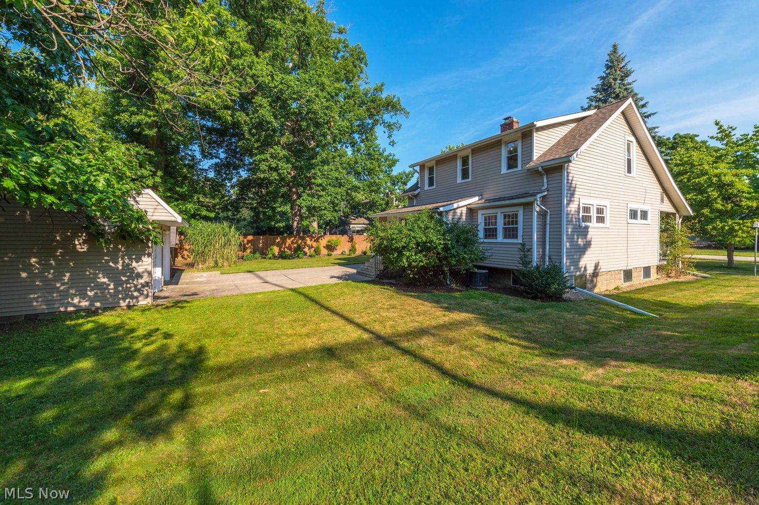 23717 Knickerbocker Road Bay Village OH 44140