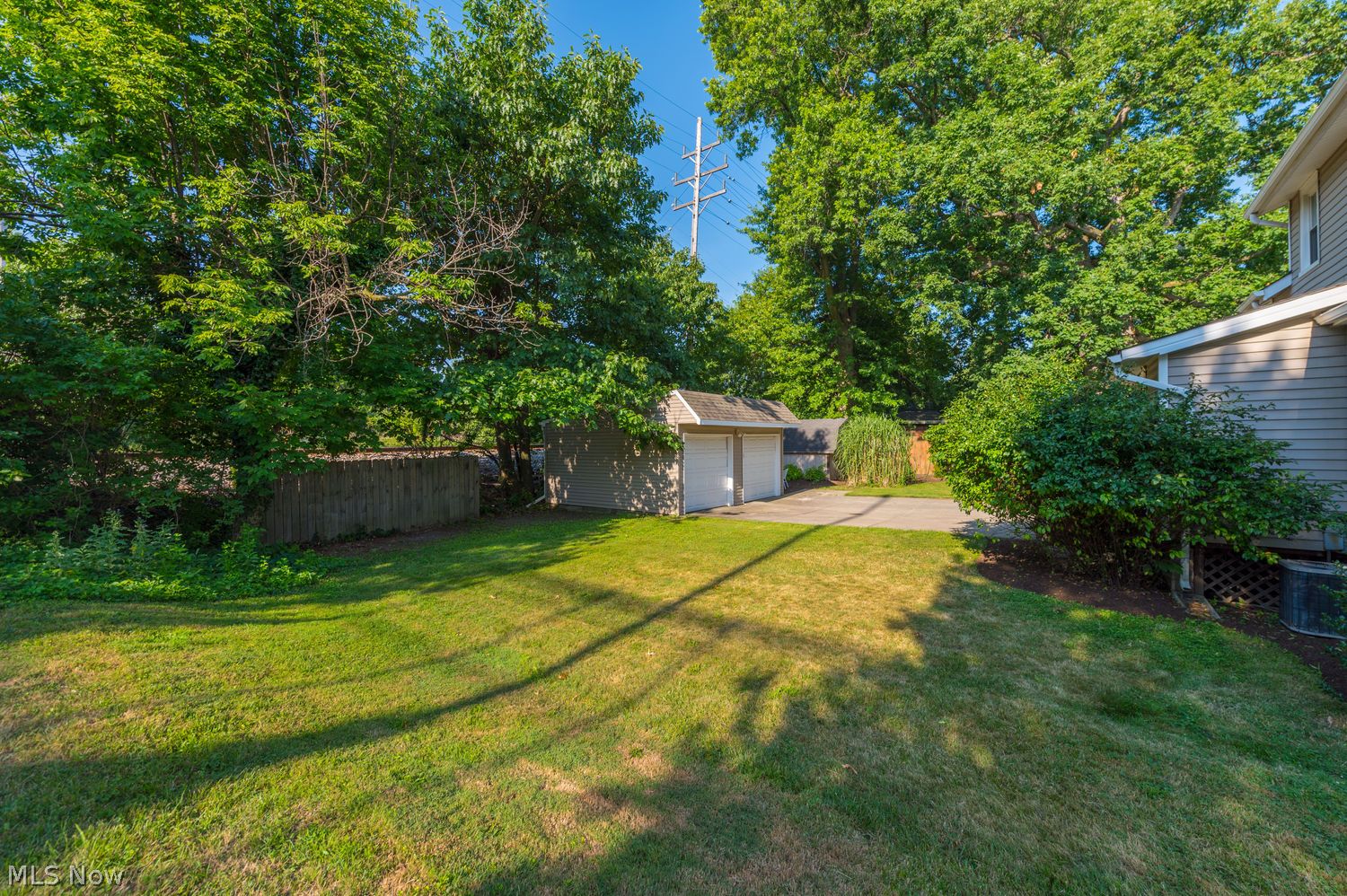 23717 Knickerbocker Road Bay Village OH 44140