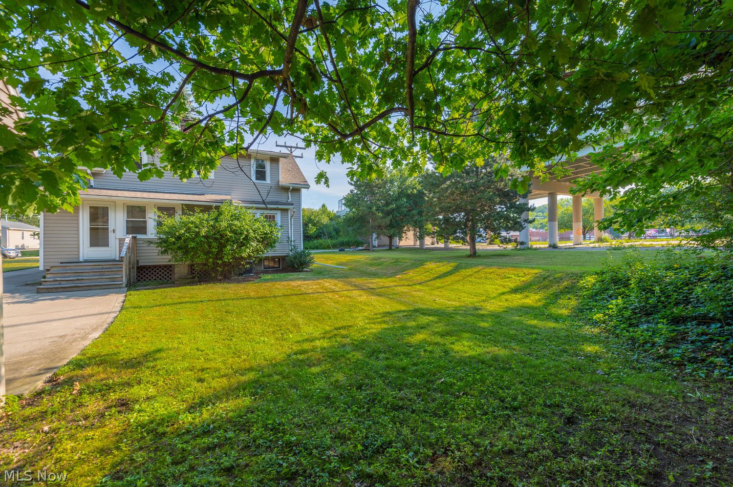 23717 Knickerbocker Road Bay Village OH 44140