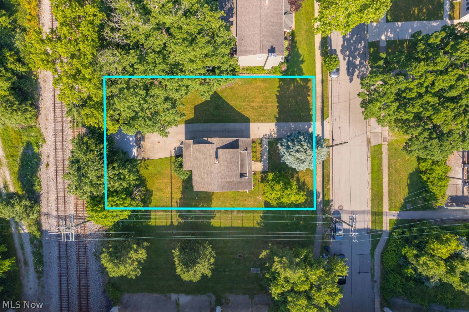 23717 Knickerbocker Road Bay Village OH 44140