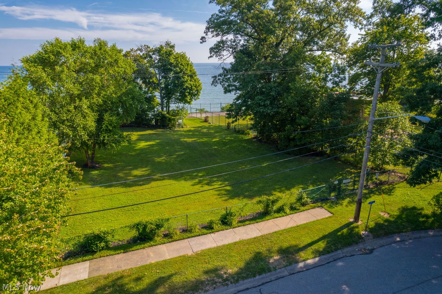 23717 Knickerbocker Road Bay Village OH 44140