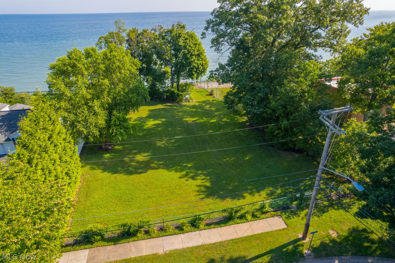 23717 Knickerbocker Road Bay Village OH 44140