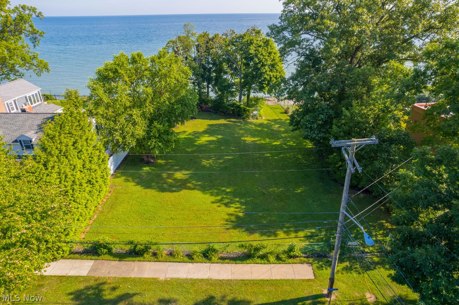 23717 Knickerbocker Road Bay Village OH 44140