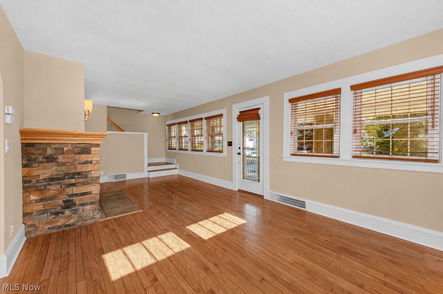 23717 Knickerbocker Road Bay Village OH 44140